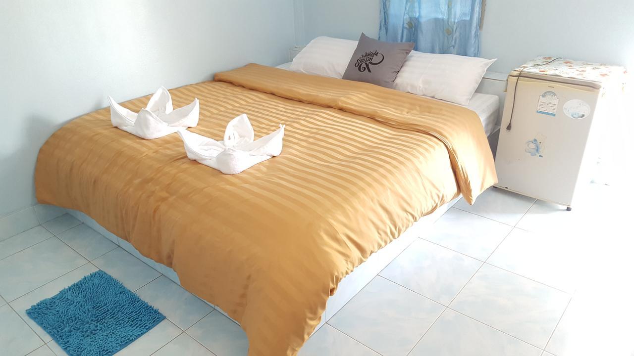 Montra Guesthouse Ранонг Екстер'єр фото
